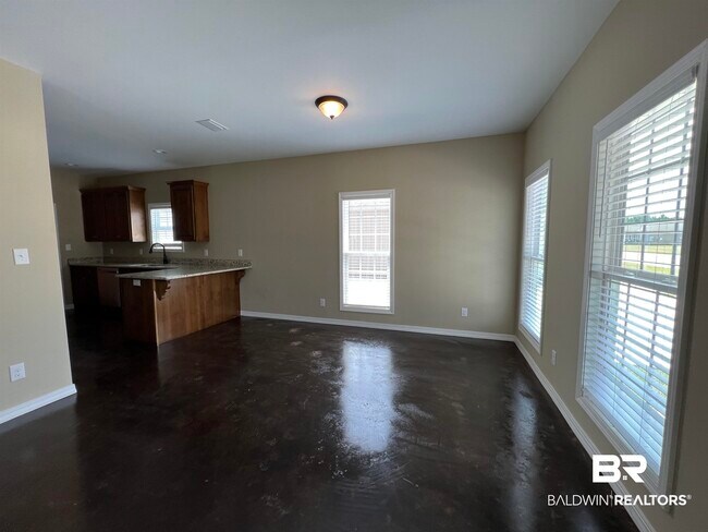 Building Photo - 12898 Churchill Dr