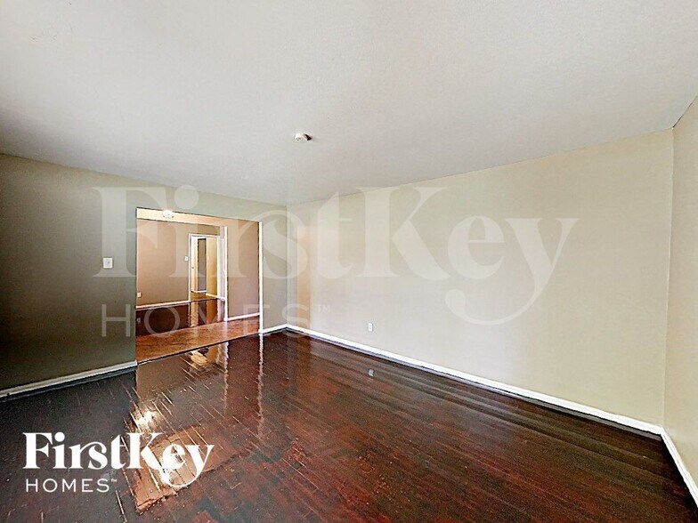 Building Photo - 5353 Branridge Rd