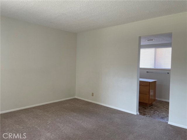 Building Photo - 3001 Coleridge Dr