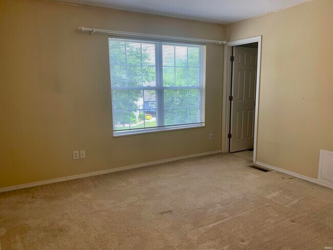 Building Photo - 3882 Claybridge Dr