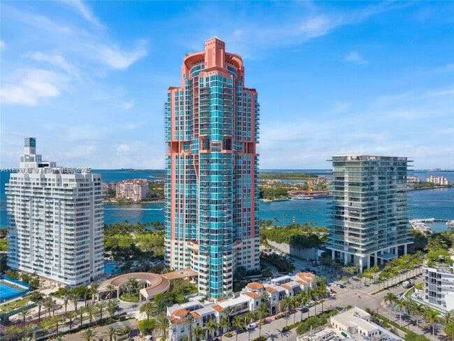 Building Photo - 300 South Pointe Dr