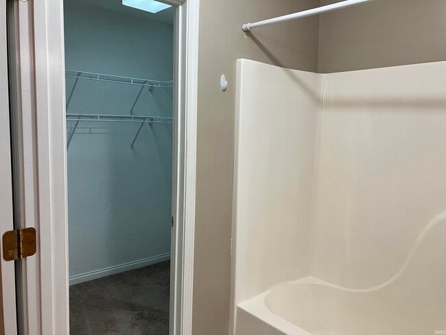 Building Photo - 8120 Cedar Point Dr