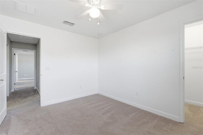 Building Photo - 11014 Little Blue Heron Dr