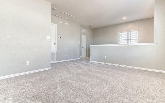 Building Photo - 508 Nogales Ln