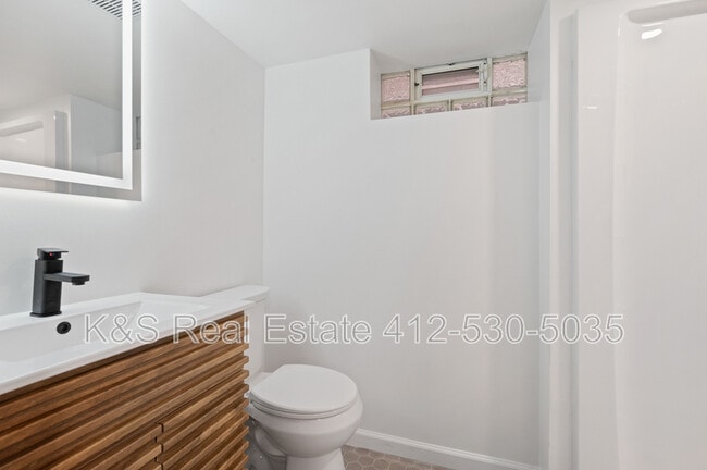 Building Photo - 417 Dargan St