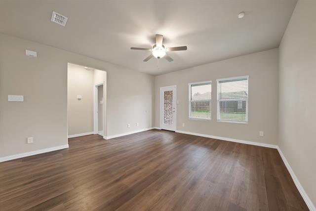 Building Photo - 505 Cottage Wood Dr