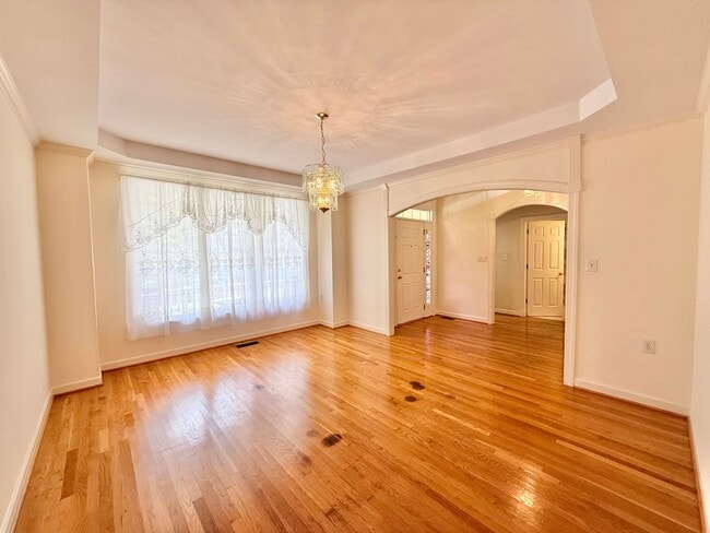 Building Photo - **OFFERING WAIVED APPLICATION FEES** Spacious 4BD, 3BA Raleigh Home with a 2-Car Attached Garage ...