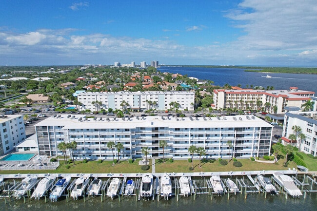 Building Photo - 104 Paradise Harbour Blvd