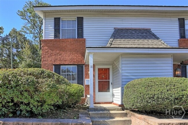 Building Photo - 18 Knollwood Cir