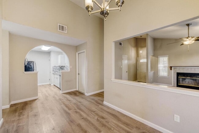 Building Photo - 12804 Staton Dr