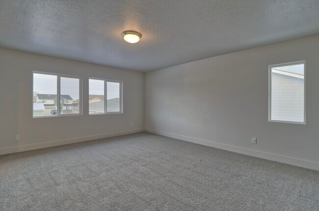 Building Photo - 5397 S Perlite Ave