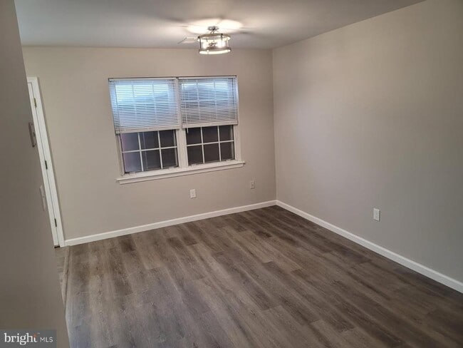 Building Photo - 22 Mimosa Ct