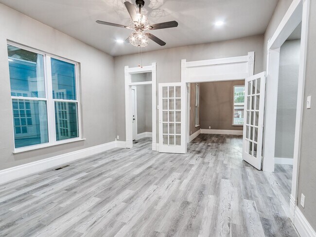 Building Photo - Beautiful 4 bedroom home in Guthrie - Move in Deposit-Free! (If Qualified)