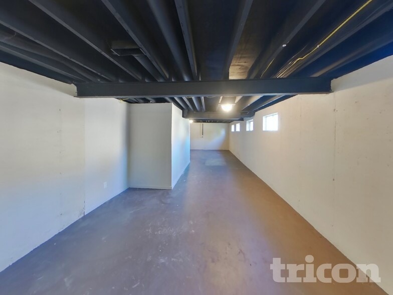 Building Photo - 43 Westbrook Dr