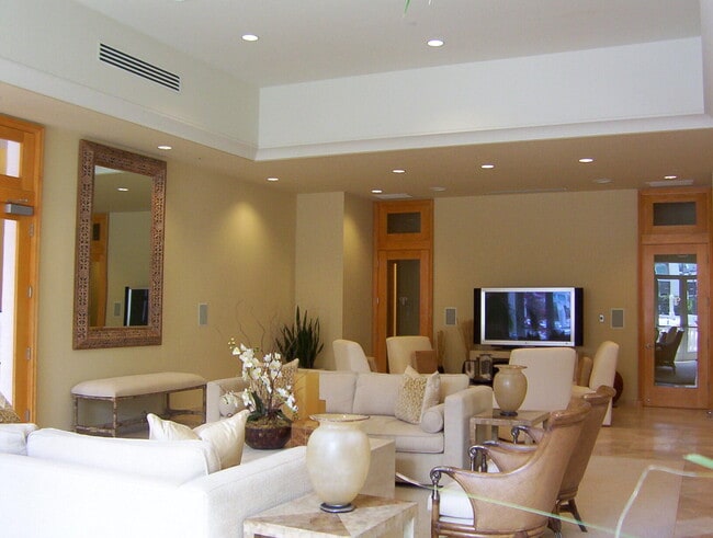 Building Photo - 99 SE Mizner Blvd