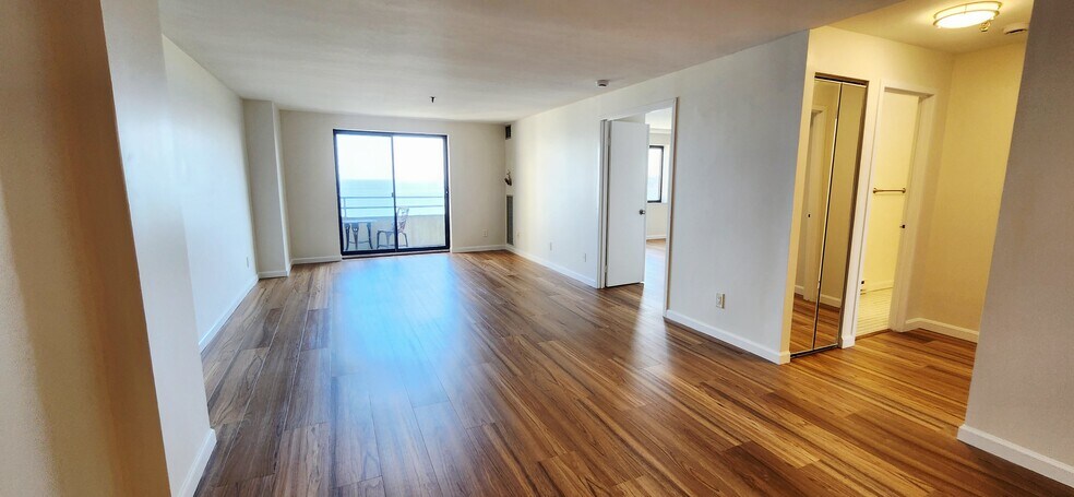 Building Photo - 382 Ocean Ave