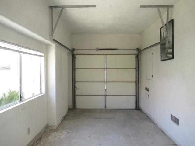 Building Photo - 4052 Aeolia Way