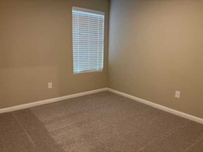 Building Photo - New Home!