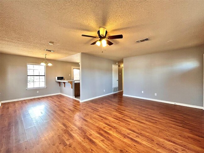 Building Photo - 510 Powell Dr