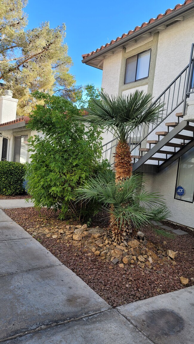 6747 W Charleston Blvd 6747 W Charleston Blvd Las Vegas NV 89146