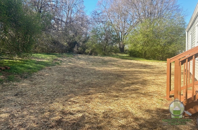 Building Photo - 904 Staunton Bridge Rd