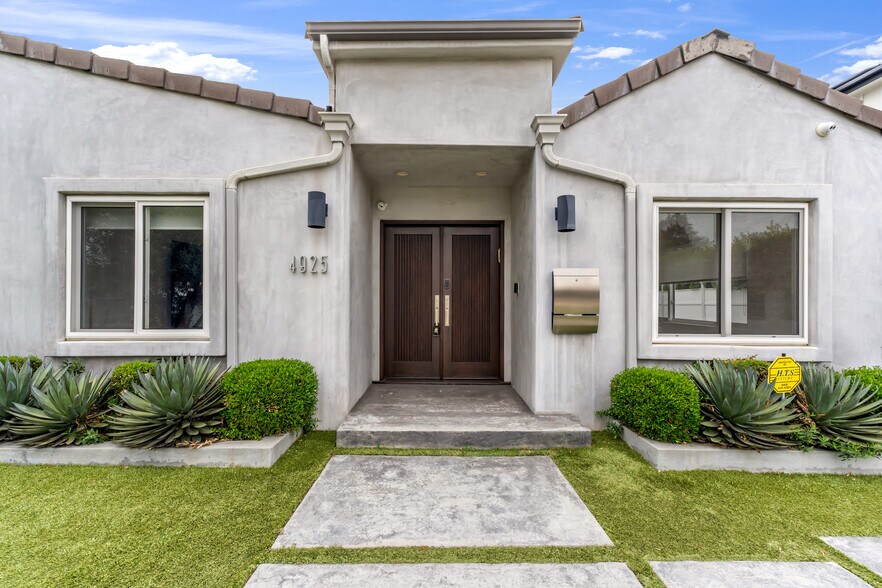 Building Photo - 4925 Nagle Ave