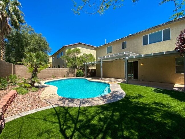 Building Photo - 2700 + Sq ft house with Pool and 3 car garage