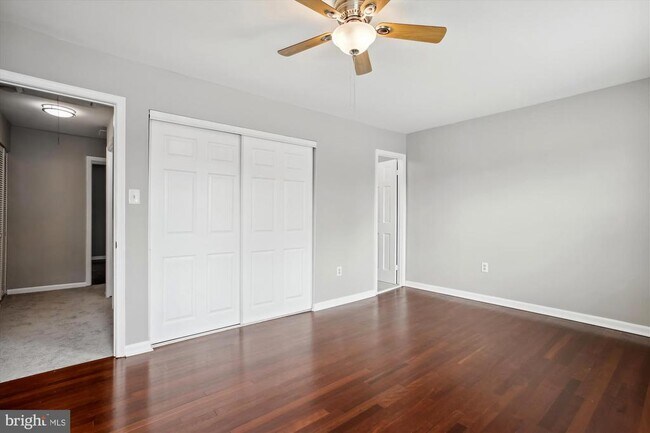 Building Photo - 1962 Mariner Ln