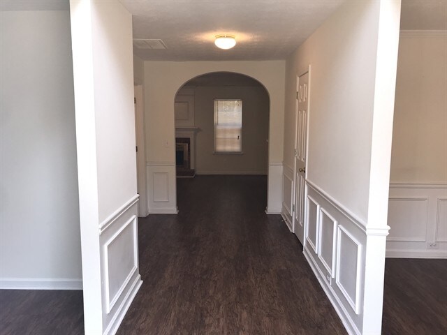 Building Photo - 1528 Milford Pl SW