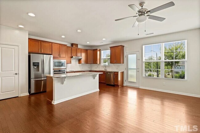 Building Photo - 815 Bristol Bridge Dr