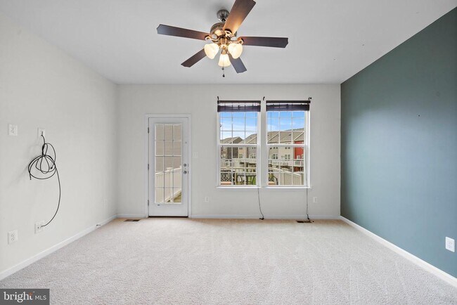 Building Photo - 23177 Ambrosia Ln