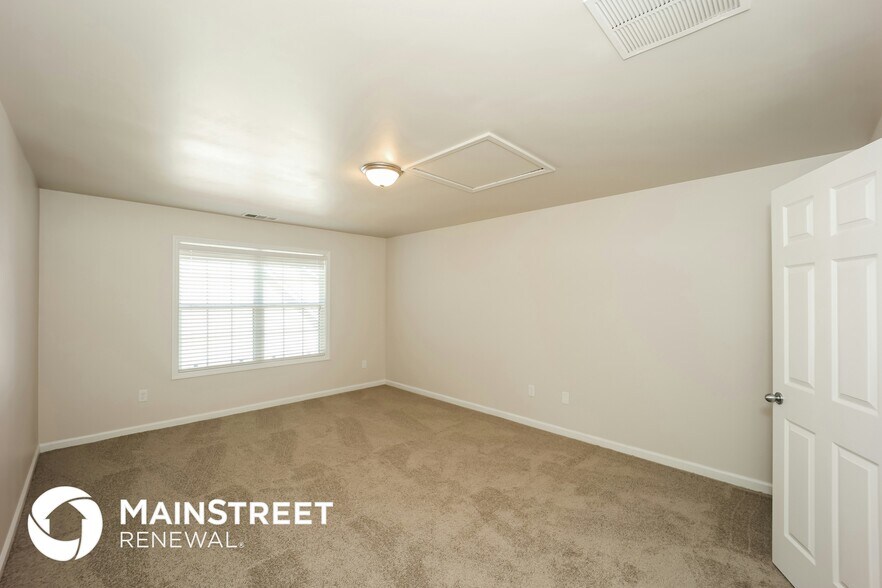 Building Photo - 5905 Raventree Ct
