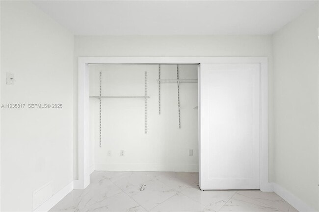 Building Photo - 13611 SW 77th St