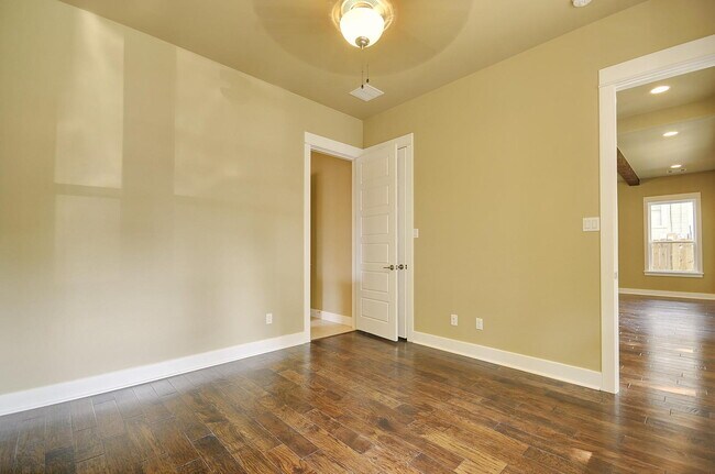 Building Photo - UT PRE-LEASE: 2011 Constructed Custom West...