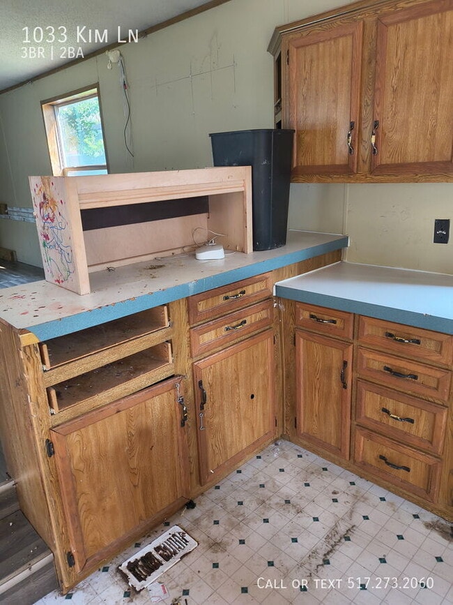 Building Photo - 1033 Kim Ln