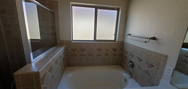 Building Photo - 14345 Apache Point Dr