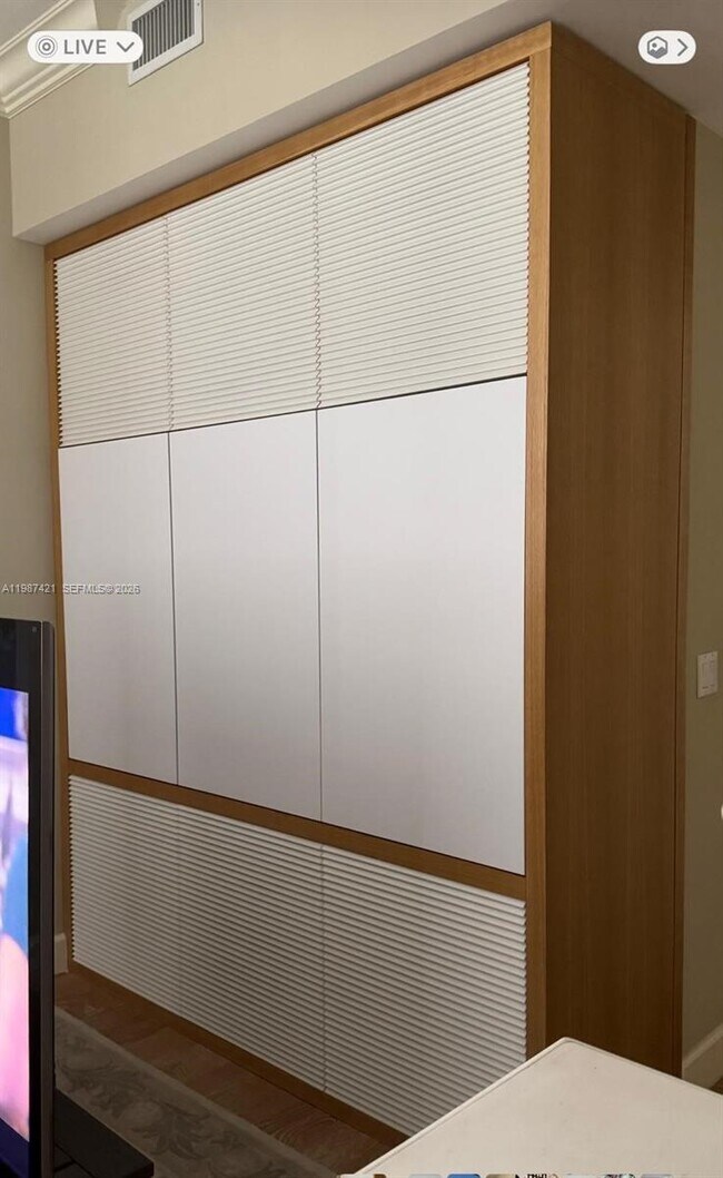 Building Photo - 55 Merrick Wy