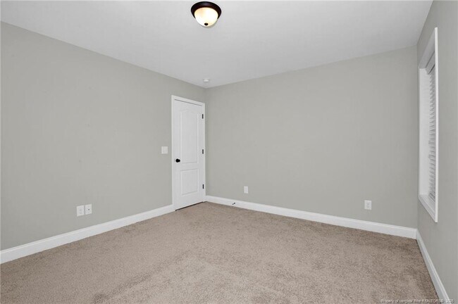 Building Photo - 110 Pinecrest Dr