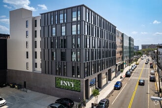 Building Photo - Envy by Gomes