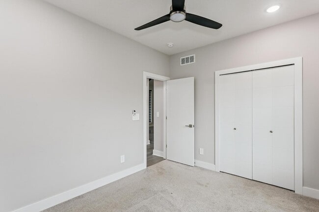 Building Photo - 1217 W Kimberlite Ct