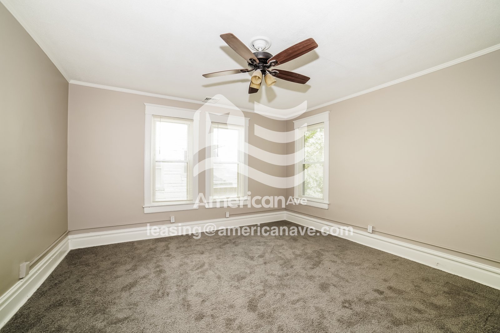 Building Photo - 519 E Frye Ave