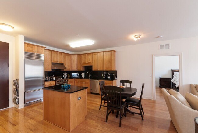 Building Photo - 20 Ave at Port Imperial