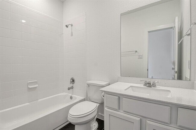 Building Photo - 17099 Crimson Crest Dr