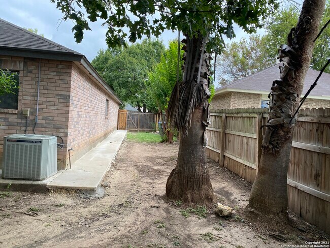 Building Photo - 3510 Mistic Grove