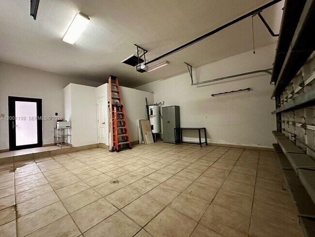 Building Photo - 223 NW 129th Ave