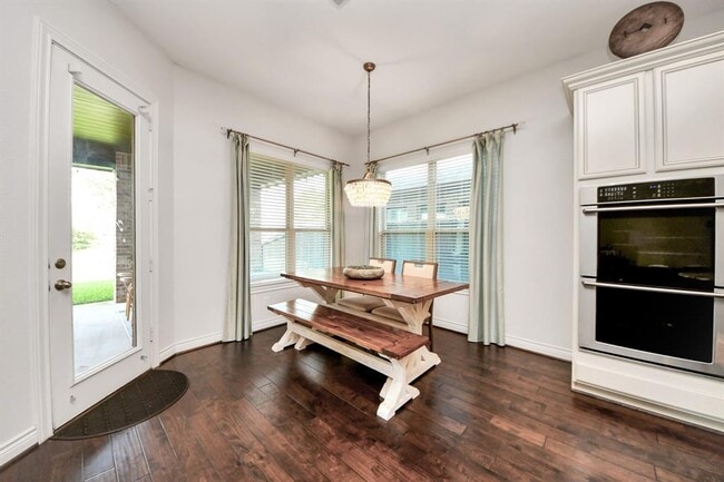 Building Photo - 28934 Endeavor River Rd
