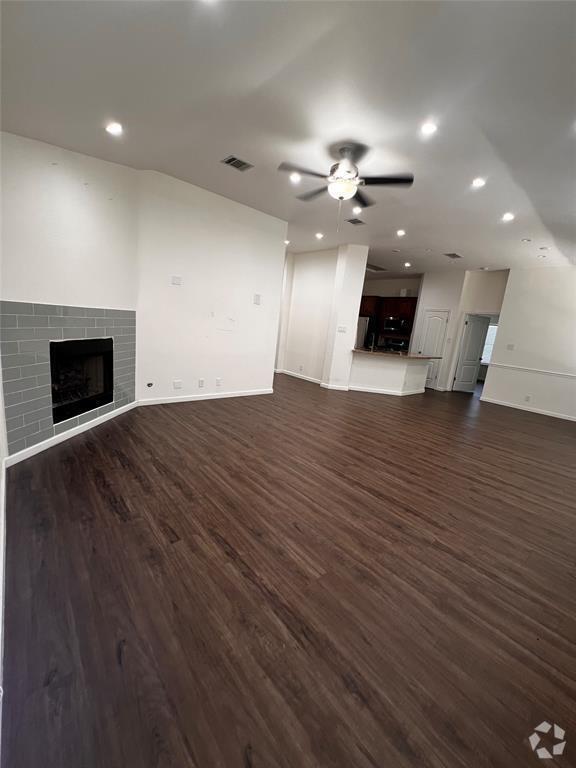 Building Photo - 7040 Rambollet Terrace