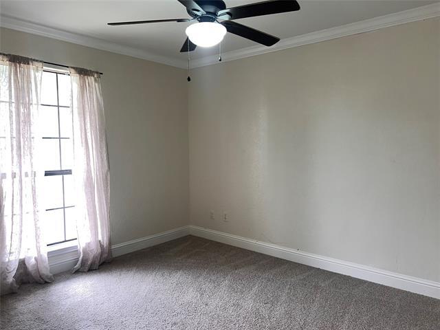 Building Photo - 1005 Bass Dr