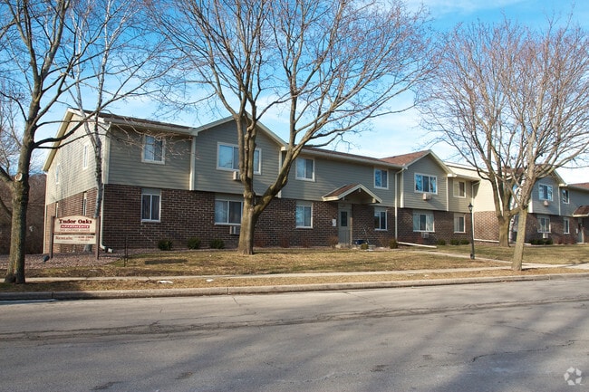 Primary Photo - Tudor Oaks Apartments