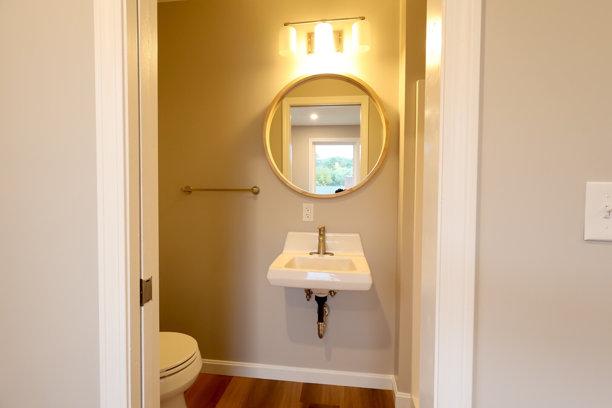 Building Photo - 6 Bennett Rd